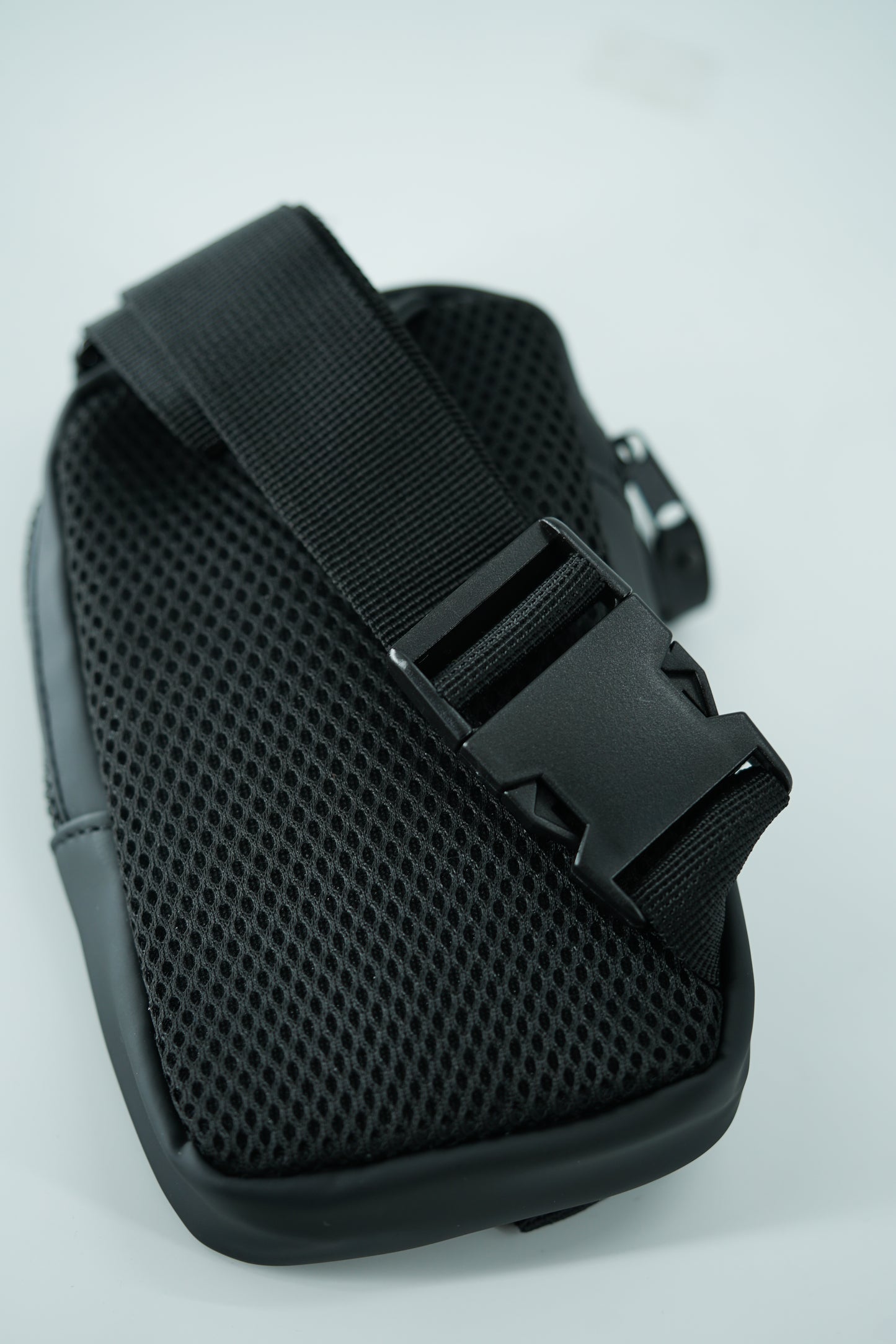Barcelona_Black_Back