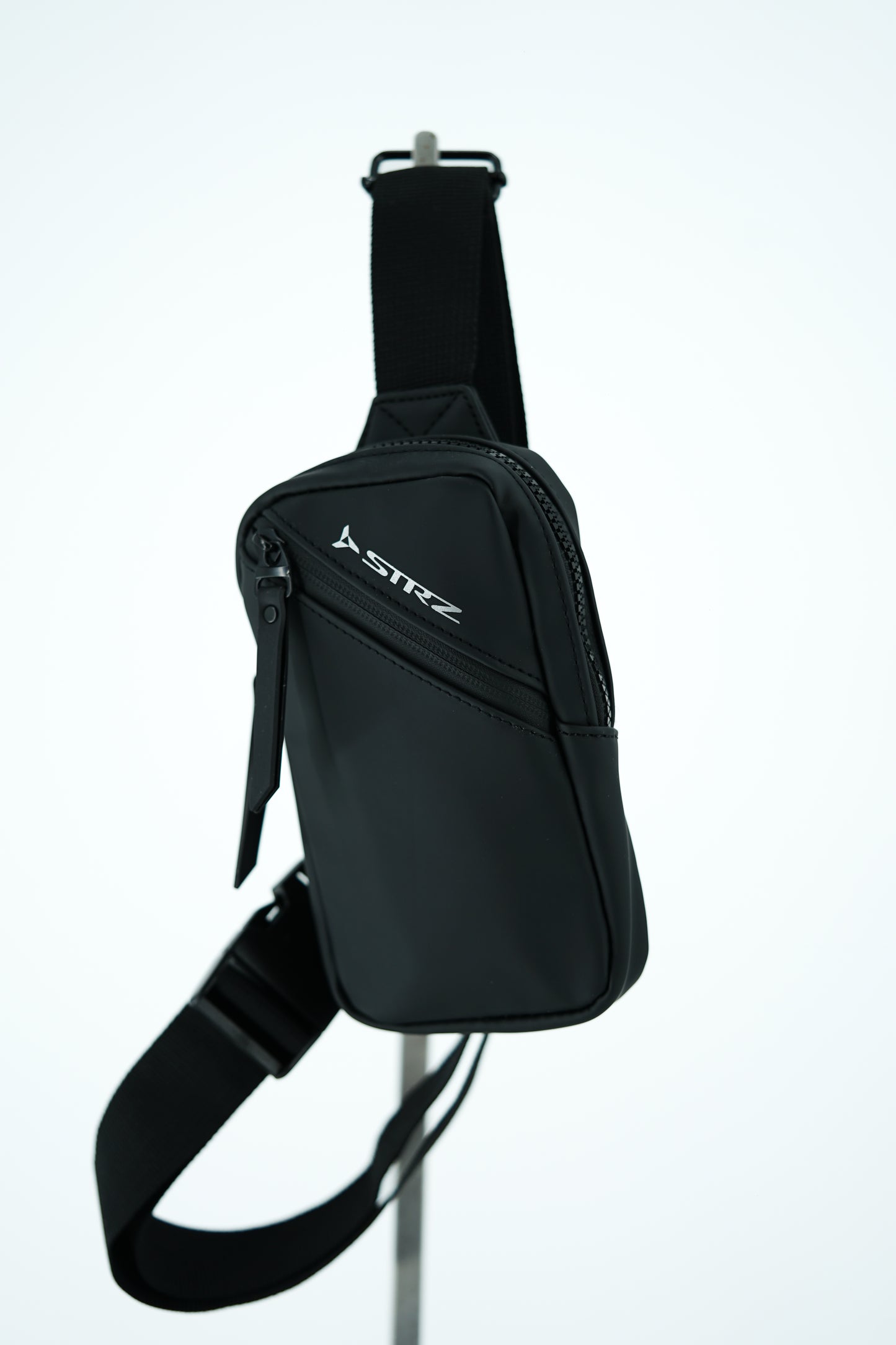 Barcelona_Black_Front